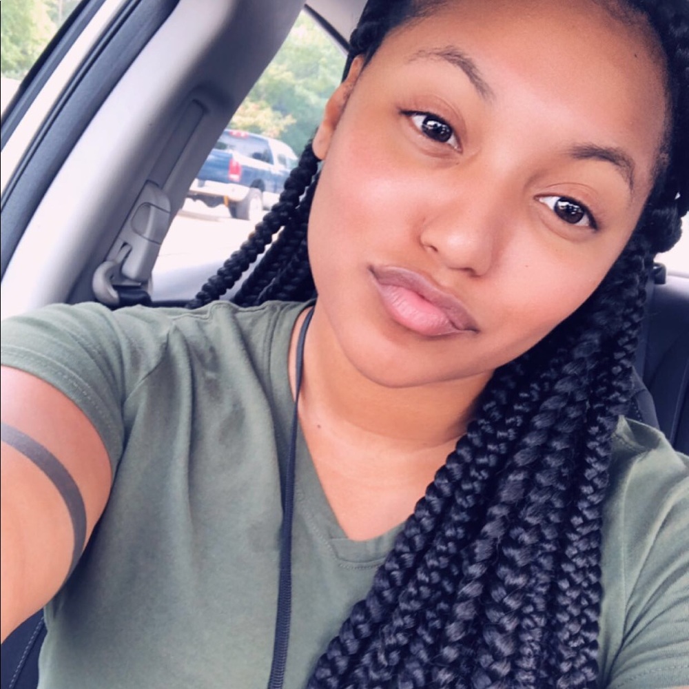 Meet your Posher, Arianna